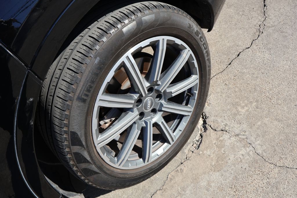 2018 Audi Q7 Image 5