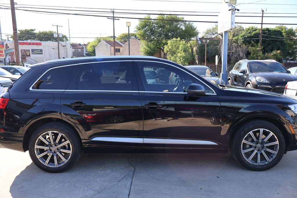 2018 Audi Q7 Image 9