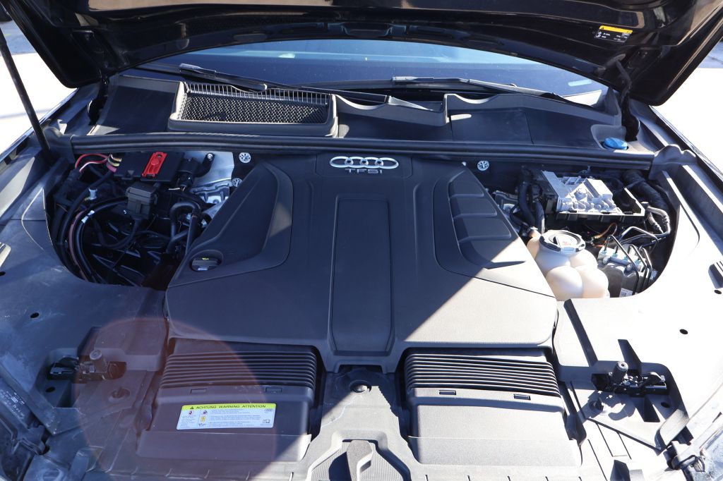 2018 Audi Q7 Image 12