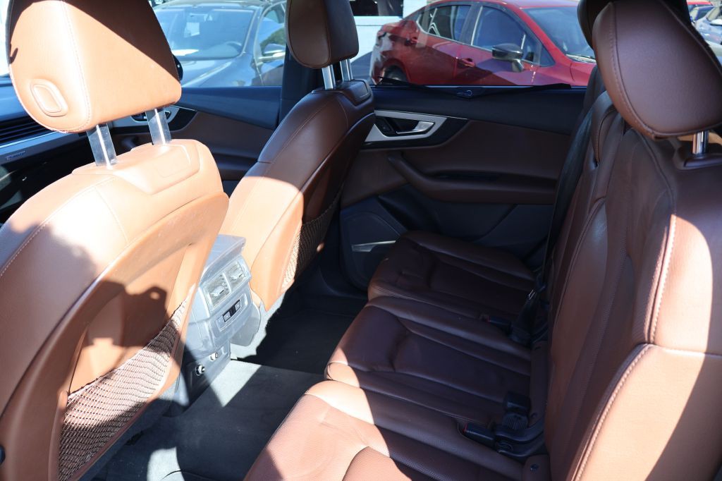 2018 Audi Q7 Image 17
