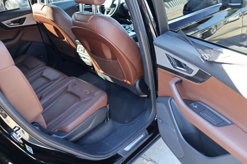 2018 Audi Q7 Image 18