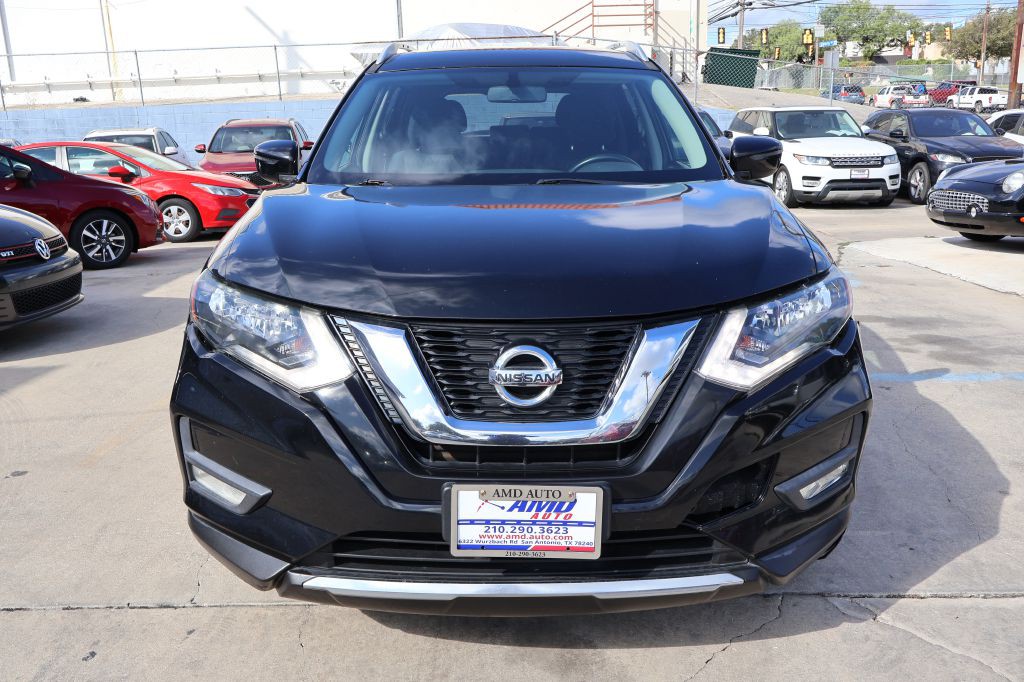 2017 Nissan Rogue Image 2