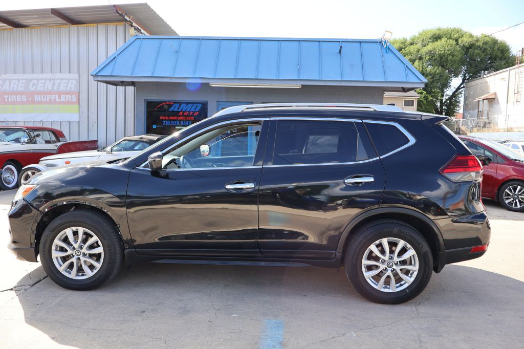 2017 Nissan Rogue Image 4