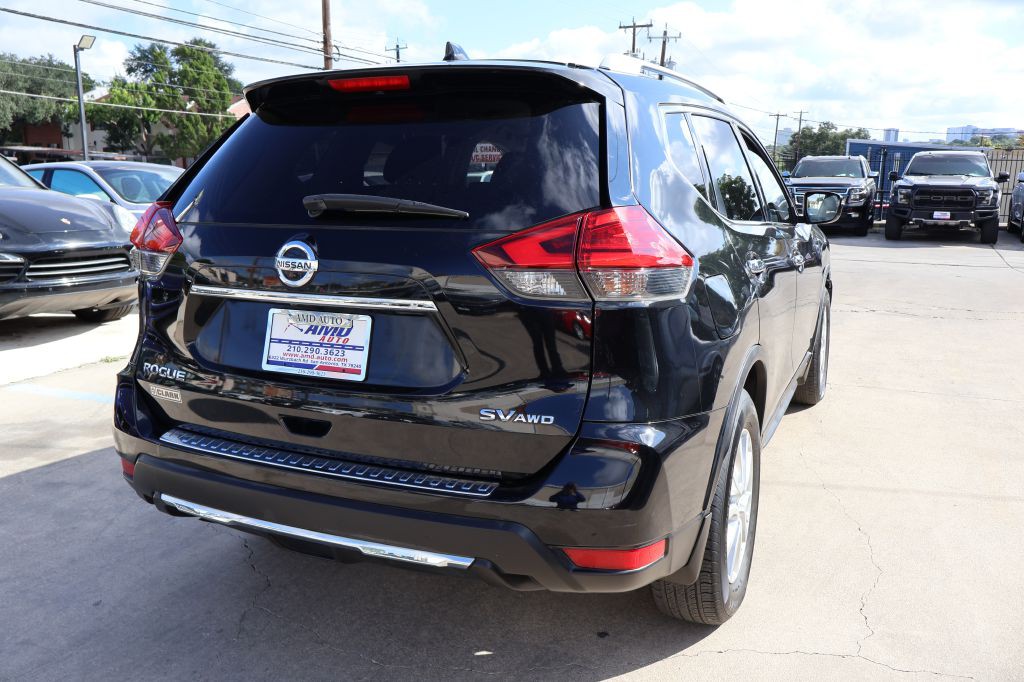 2017 Nissan Rogue Image 7