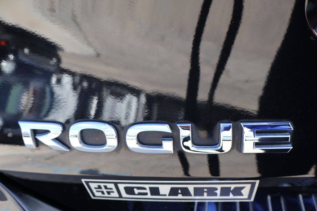2017 Nissan Rogue Image 13