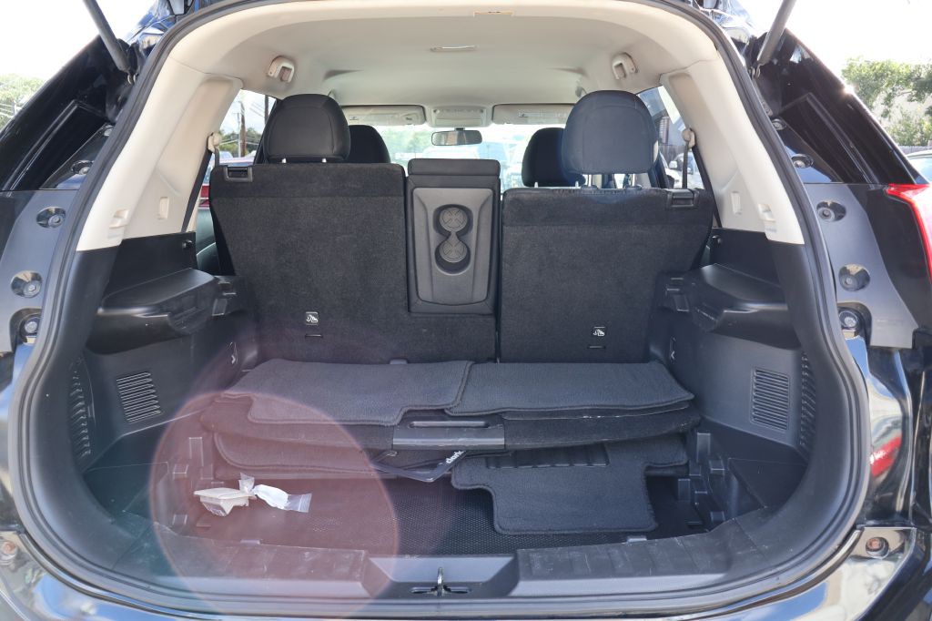 2017 Nissan Rogue Image 20