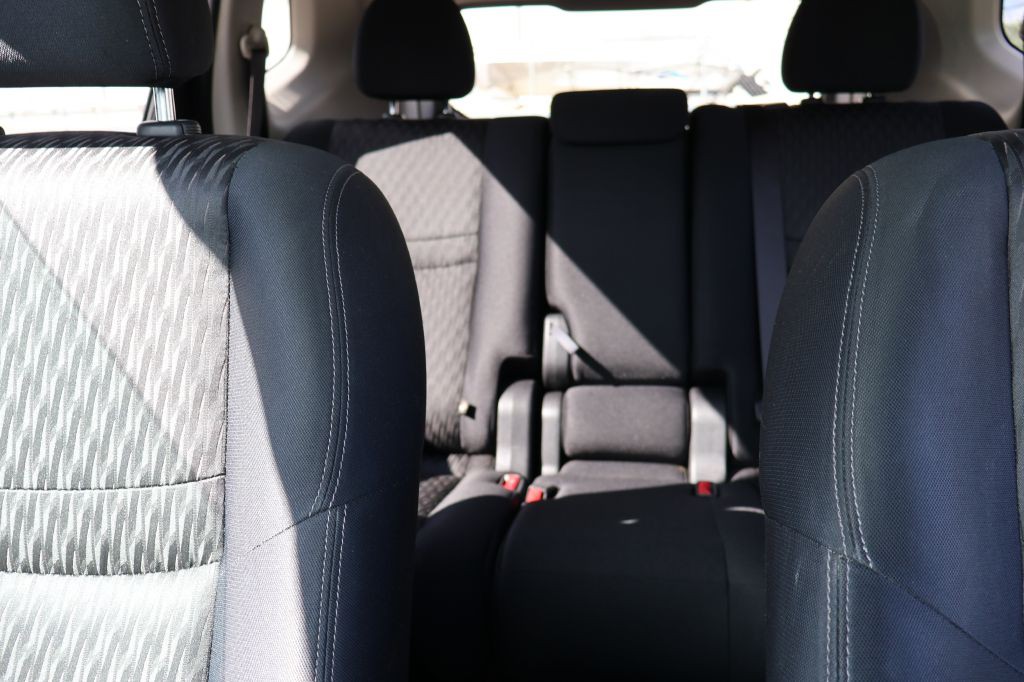 2017 Nissan Rogue Image 42