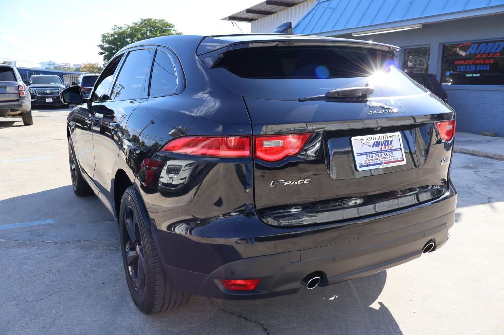 2019 Jaguar F-PACE Image 5