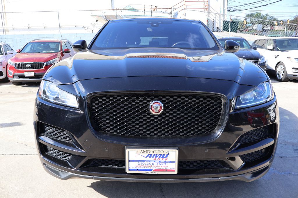 2019 Jaguar F-PACE Image 53