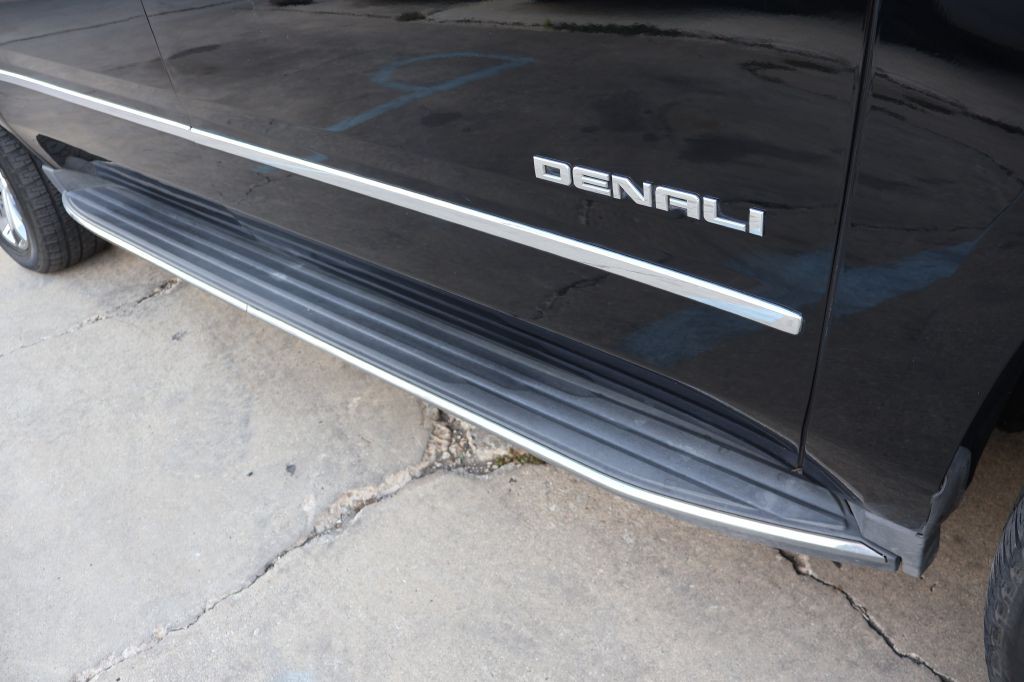 2015 GMC Yukon Image 10