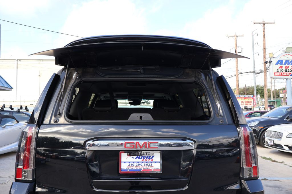 2015 GMC Yukon Image 17