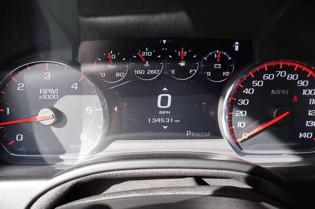 2015 GMC Yukon Image 32