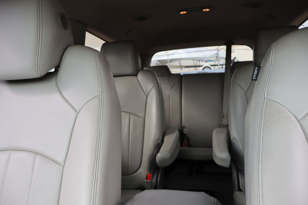 2016 Buick Enclave Image 42