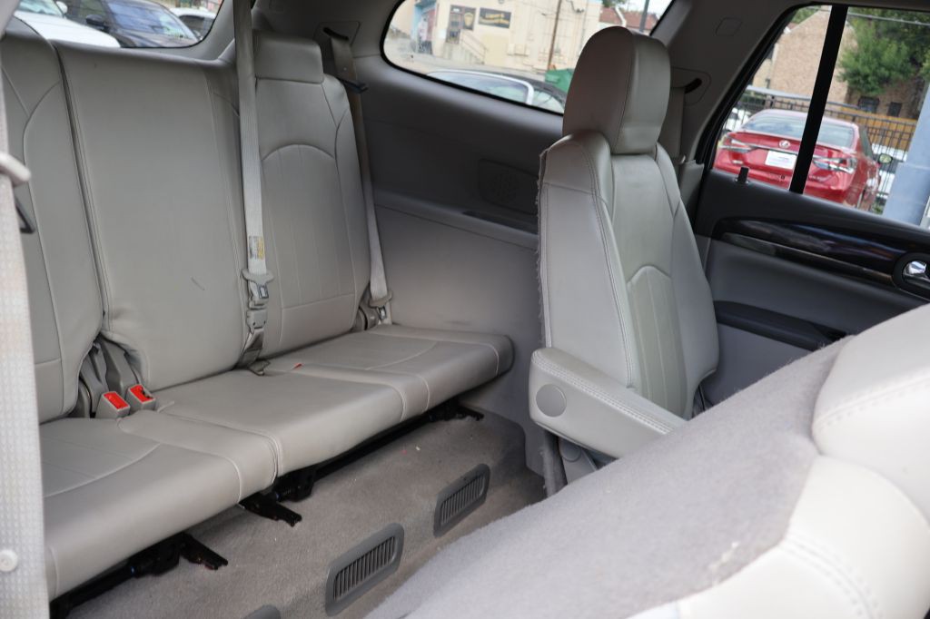 2016 Buick Enclave Image 48