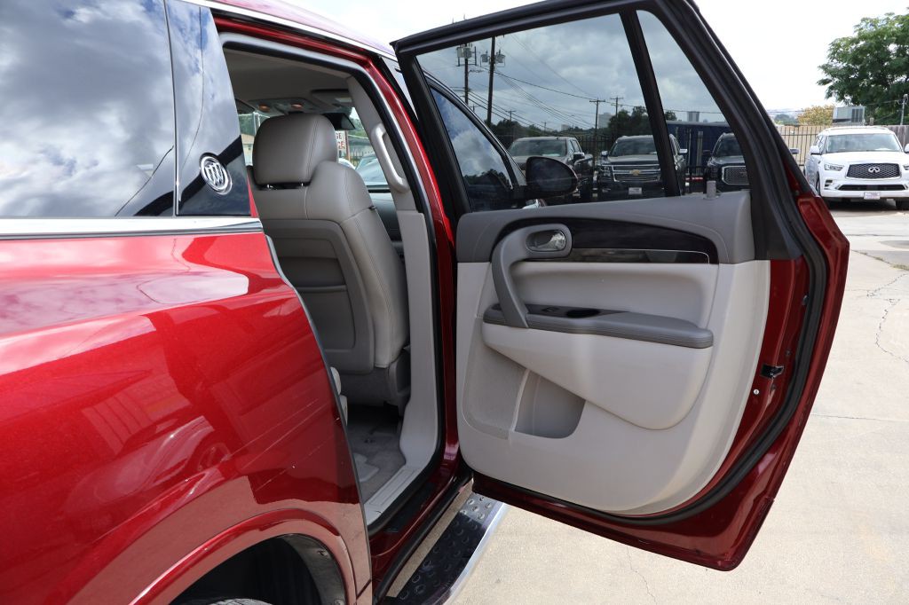 2016 Buick Enclave Image 50