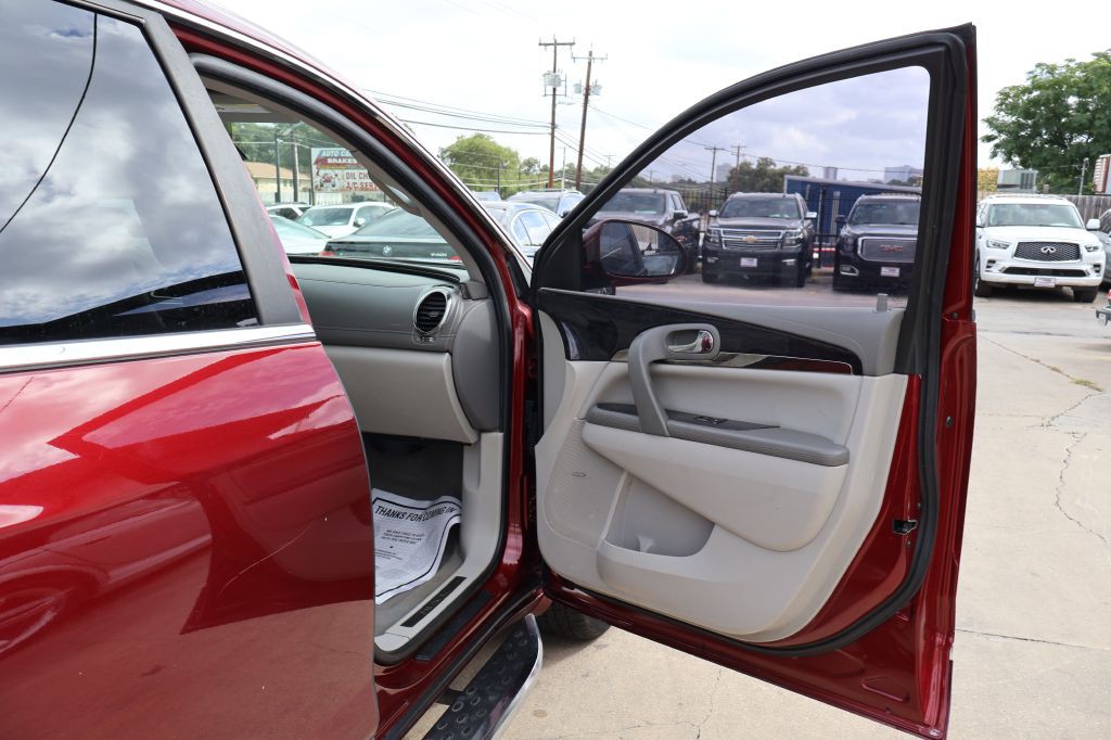 2016 Buick Enclave Image 52