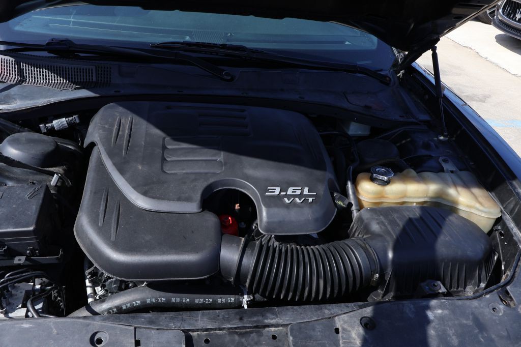 2017 Dodge Charger Image 13