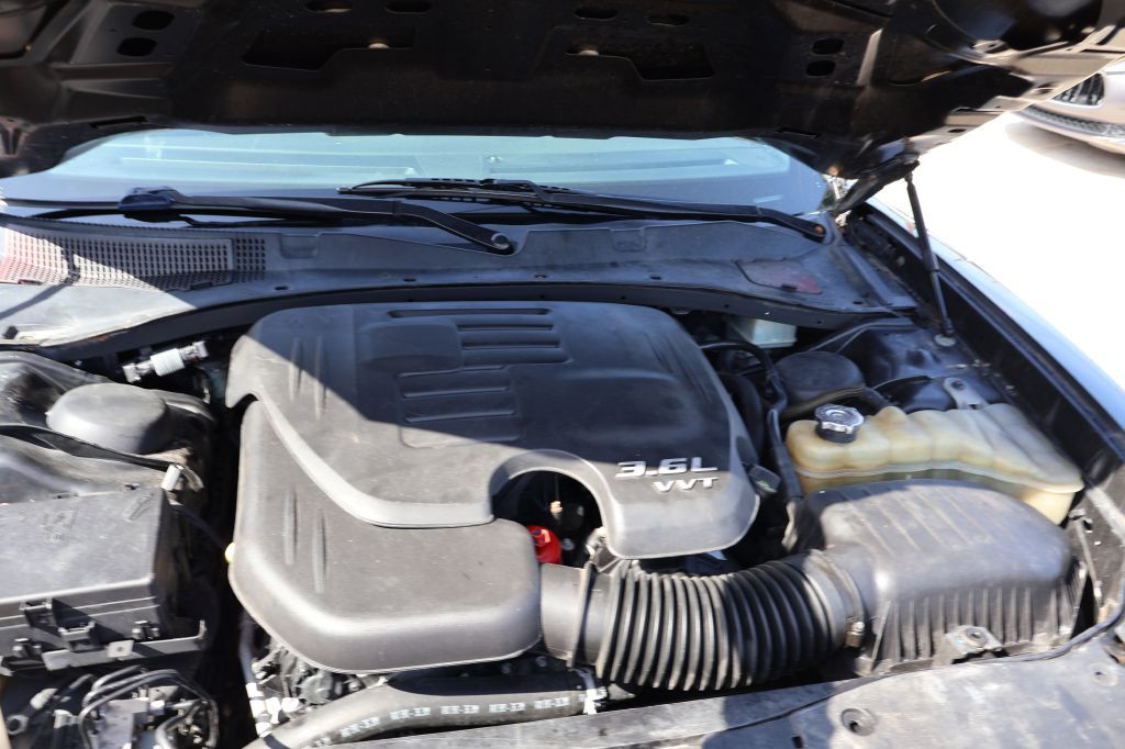 2017 Dodge Charger Image 14
