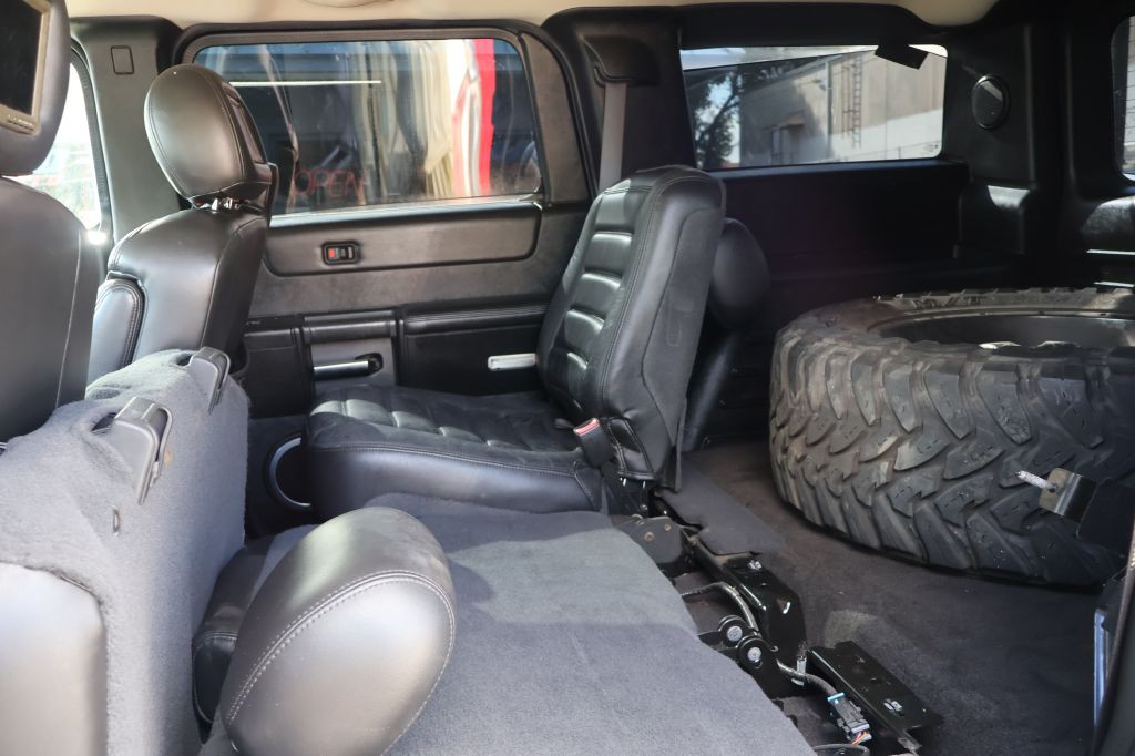 2006 HUMMER H2 Image 28