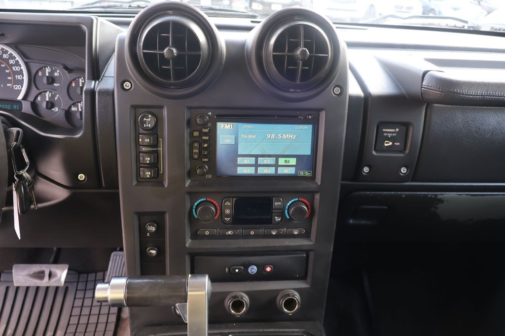 2006 HUMMER H2 Image 37