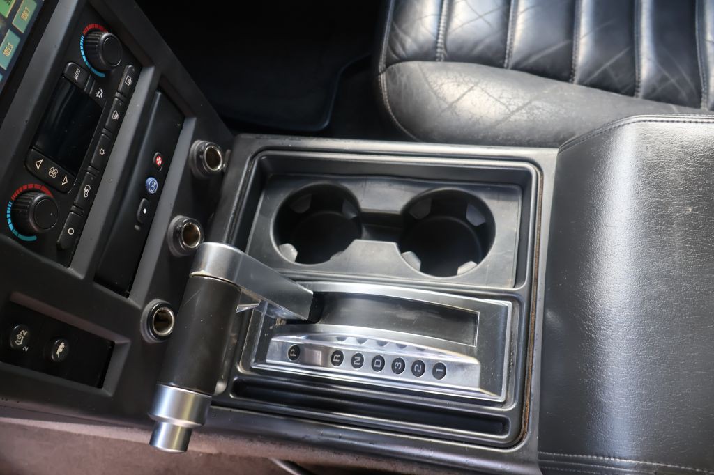2006 HUMMER H2 Image 38