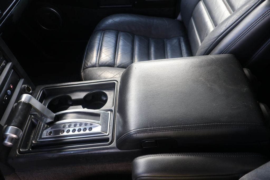 2006 HUMMER H2 Image 39