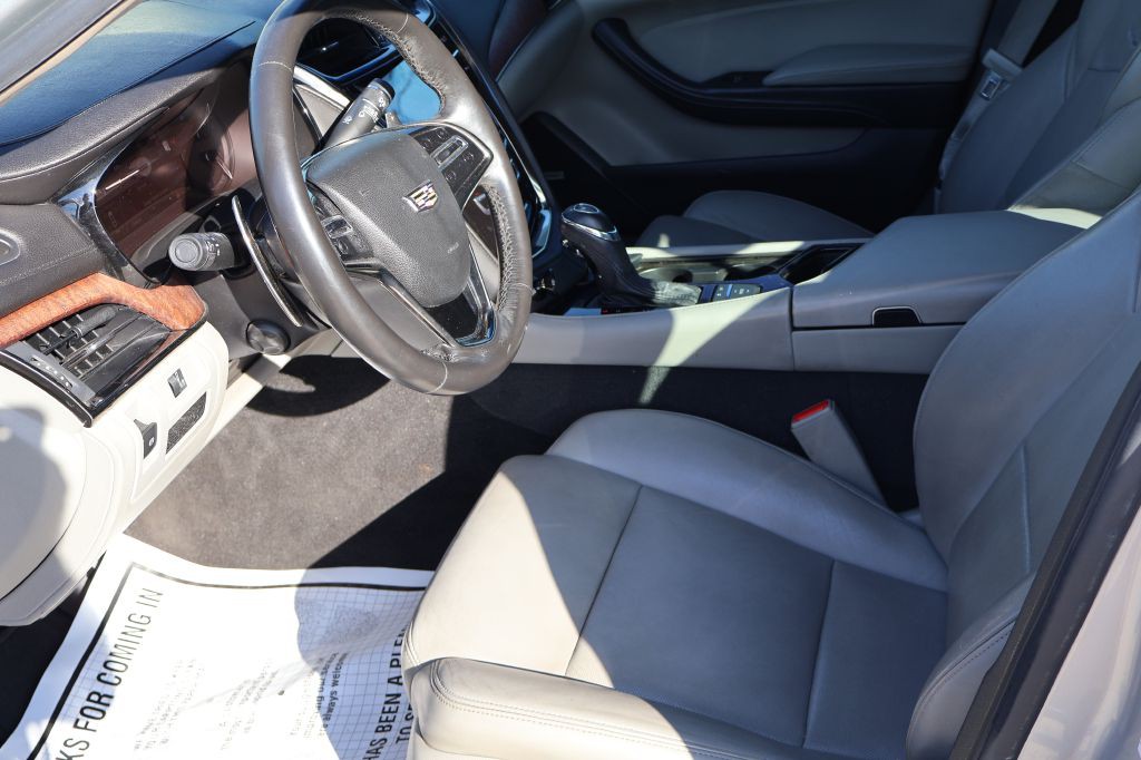 2016 Cadillac CTS Image 18