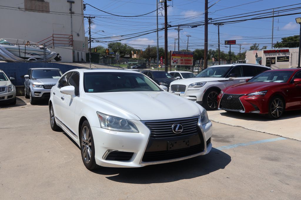 2013 Lexus LS Image 1