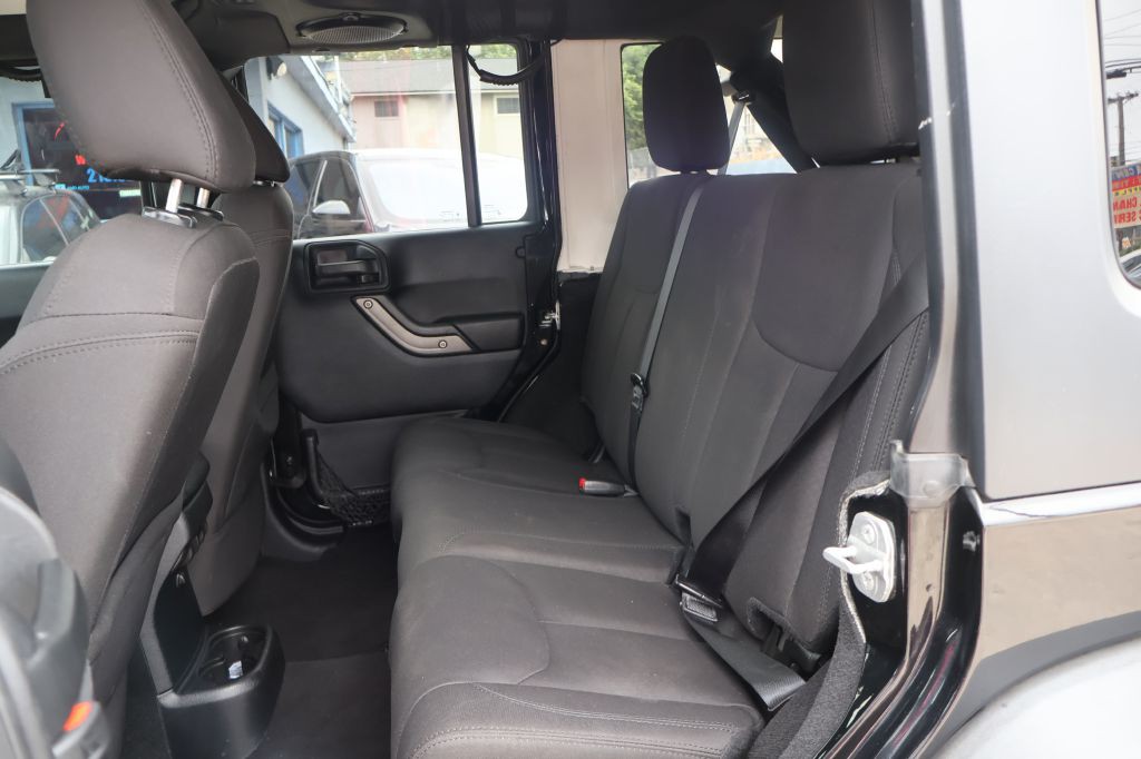 2014 Jeep Wrangler Unlimited Image 27