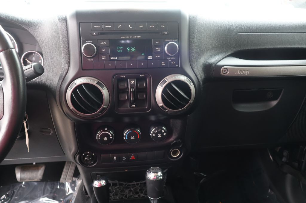 2014 Jeep Wrangler Unlimited Image 33