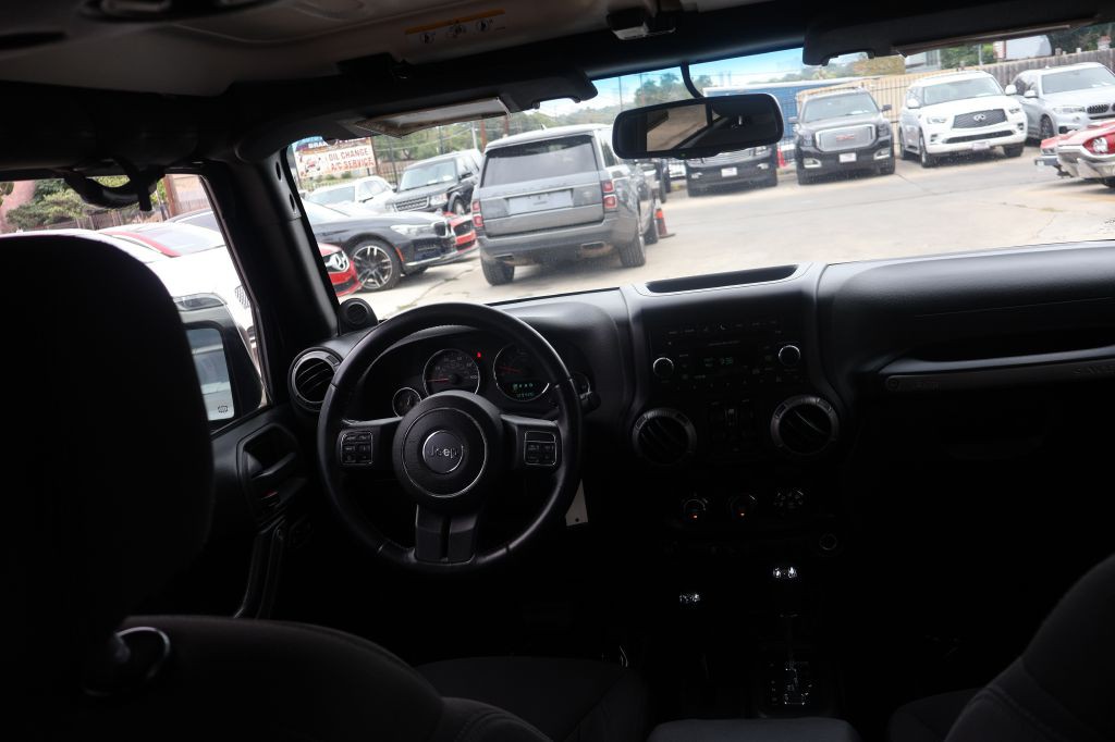 2014 Jeep Wrangler Unlimited Image 38