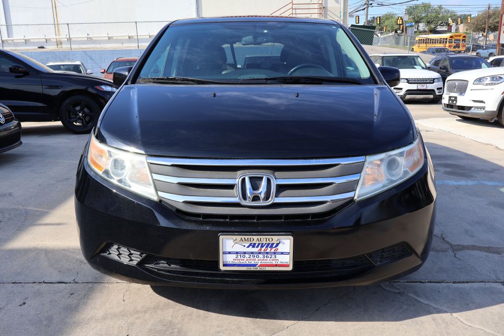 2013 Honda Odyssey Image 2