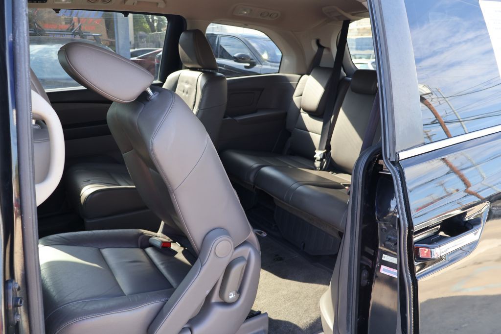 2013 Honda Odyssey Image 24