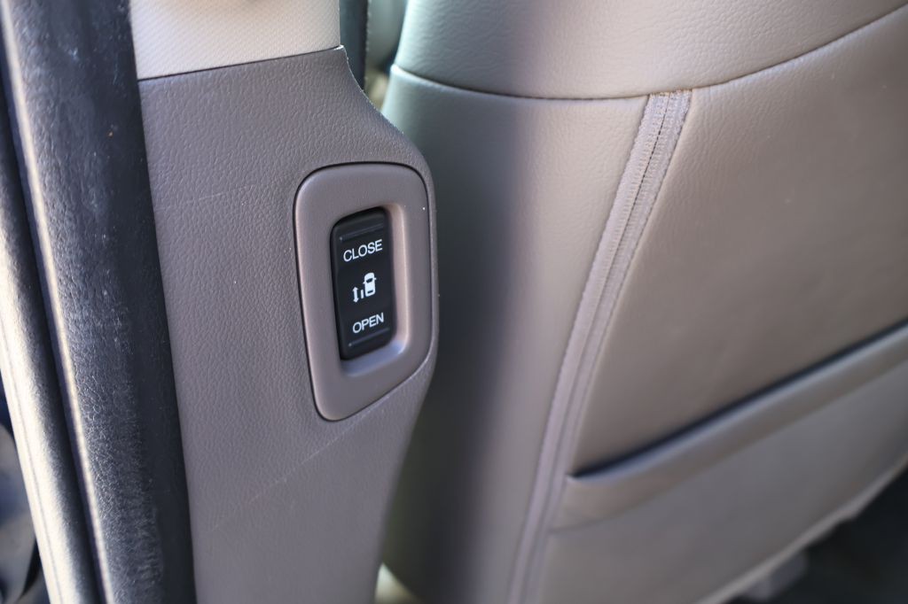 2013 Honda Odyssey Image 26