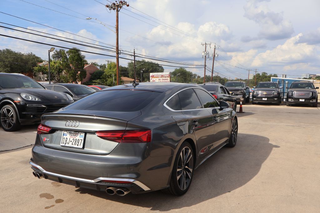 2022 Audi S5 Image 9