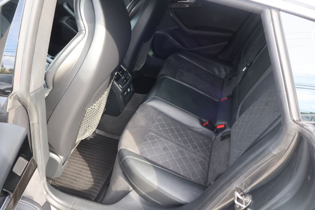 2022 Audi S5 Image 18