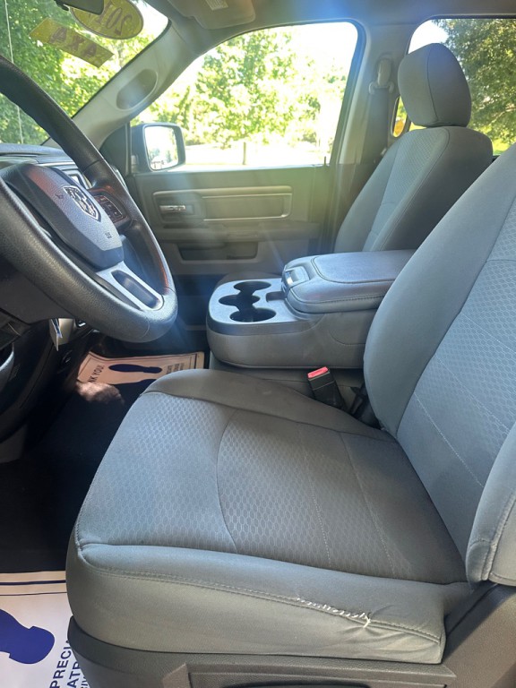 2017 RAM 1500 Image 12