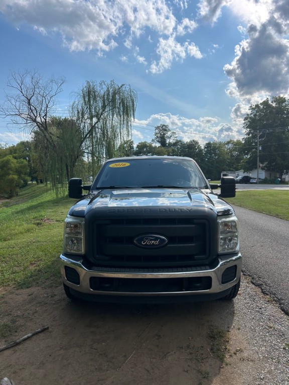2016 Ford F-250 Image 2