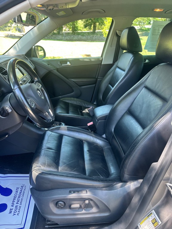 2011 Volkswagen Tiguan Image 9
