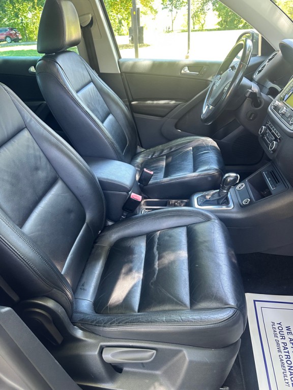 2011 Volkswagen Tiguan Image 10
