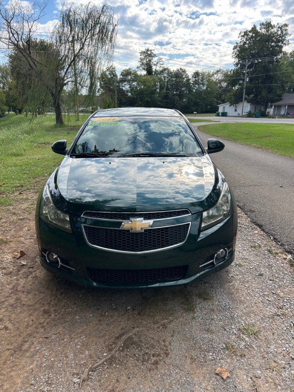 2014 Chevrolet Cruze Image 2