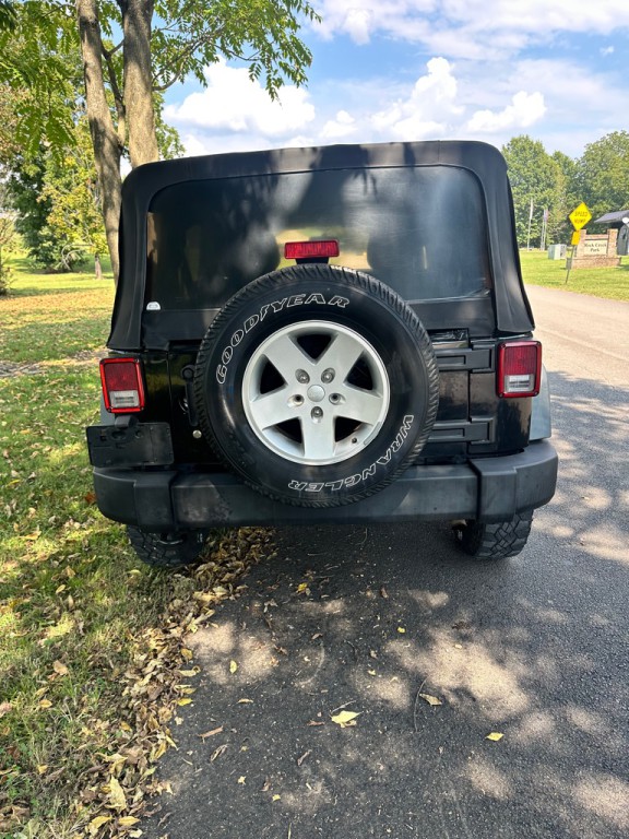 2011 Jeep Wrangler Unlimited Image 6