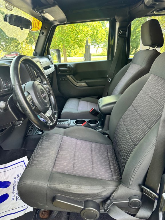 2011 Jeep Wrangler Unlimited Image 11