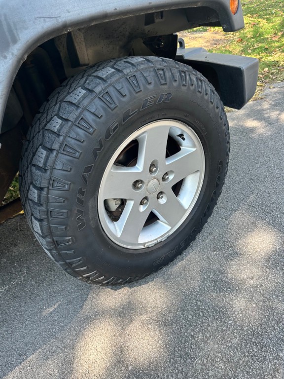 2011 Jeep Wrangler Unlimited Image 16