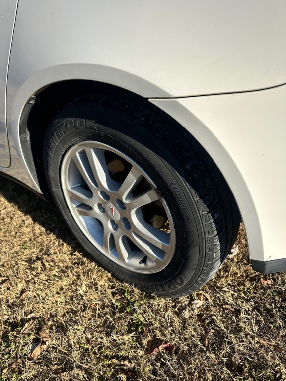 2005 Pontiac G6 Image 10