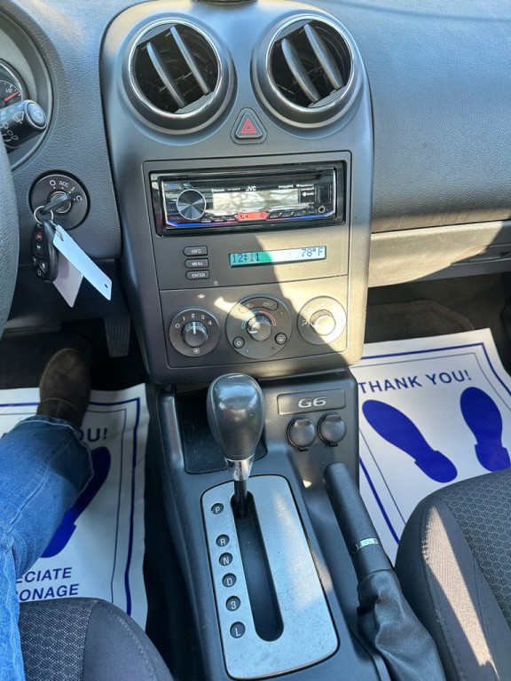 2005 Pontiac G6 Image 12