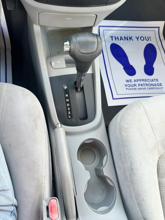 2008 Kia Spectra Image 11