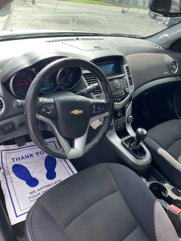2012 Chevrolet Cruze Image 7