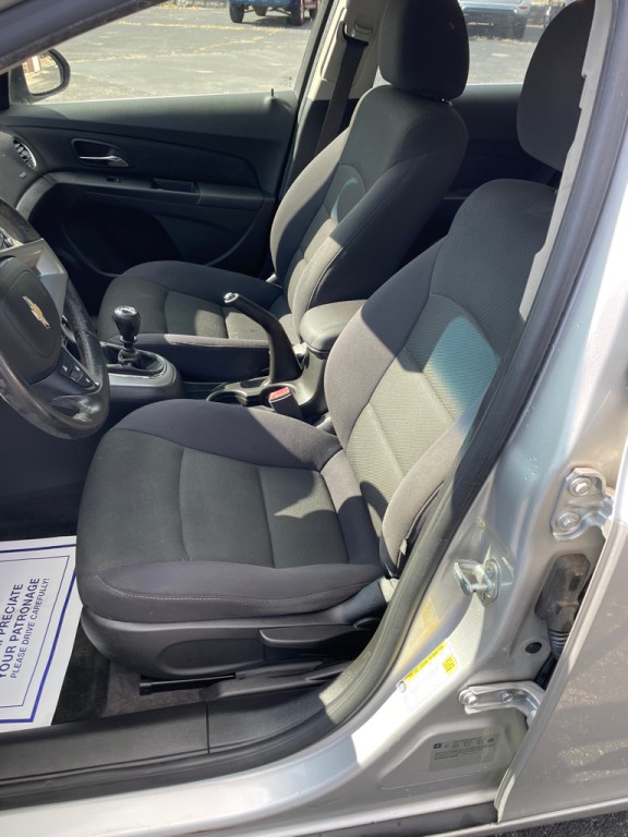 2012 Chevrolet Cruze Image 9