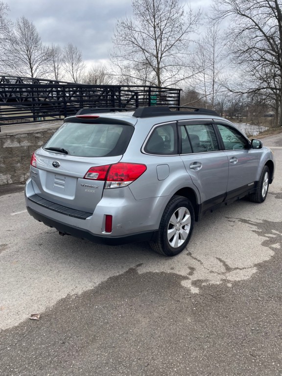 2012 Subaru Outback Image 5